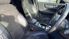 Volvo Xc40 2.0 B4P R DESIGN 5dr Auto Petrol Estate